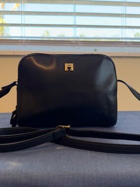 Etienne Aigner Black Leather Crossbody Bag Vintage Gold Logo Purse
